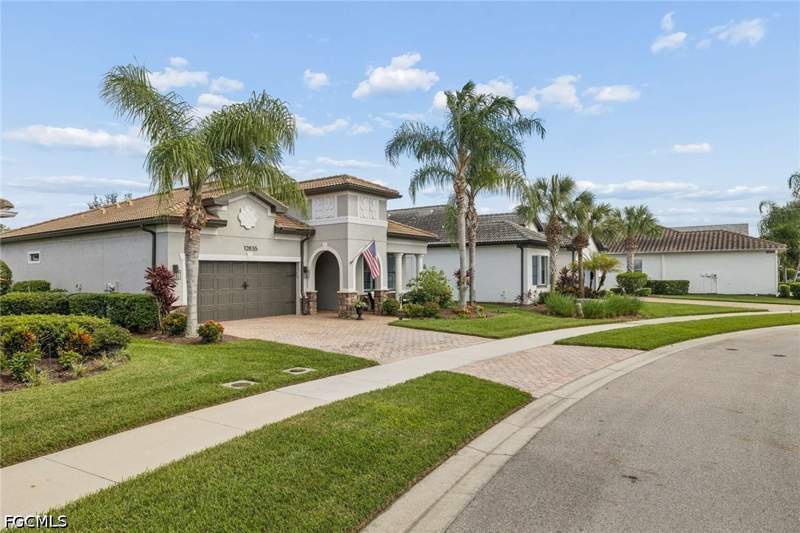 2 bedroom SingleFamilyResidence at 12835 Epping Way, Somerset, Fort Myers — photo 2
