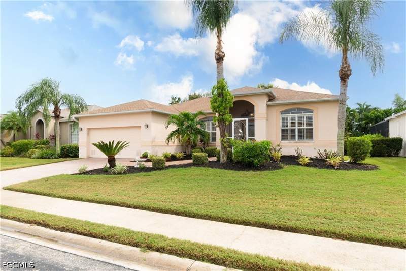 3 bedroom SingleFamilyResidence at 16688 Wellington Lakes Cir, Wellington, Fort Myers — photo 2