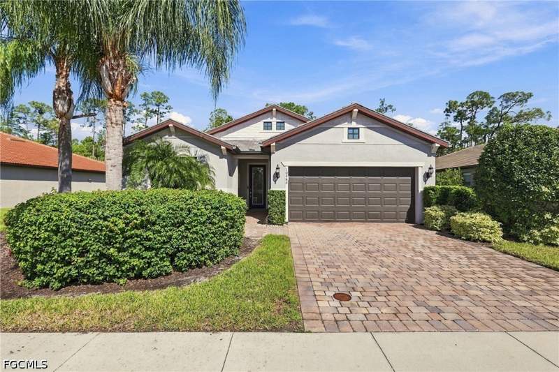 2 bedroom SingleFamilyResidence at 10848 Maitland Way, Bridgetown, Fort Myers — photo 4