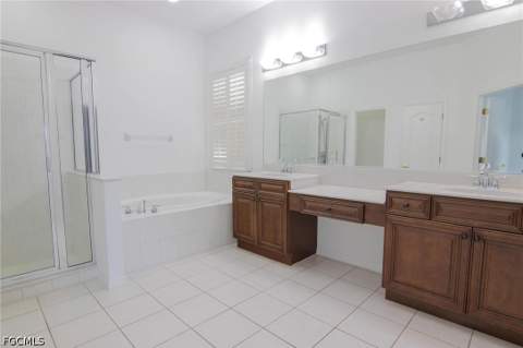 2656 Fairmont Isle Cir, Cape Coral FL - photo 11 of 45
