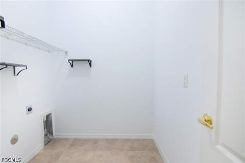 2656 Fairmont Isle Cir, Cape Coral FL - photo 13 of 45
