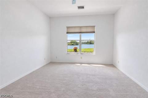 2656 Fairmont Isle Cir, Cape Coral FL - photo 17 of 45