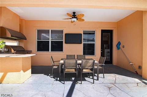 2656 Fairmont Isle Cir, Cape Coral FL - photo 22 of 45