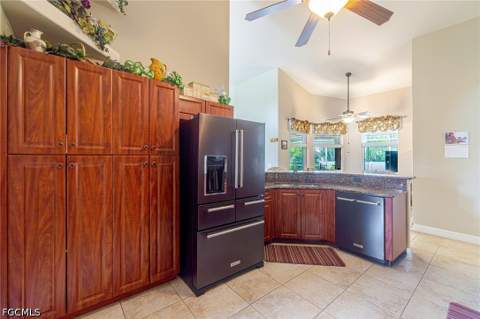 4732 SW 23rd Ave, Cape Coral FL - photo 10 of 49