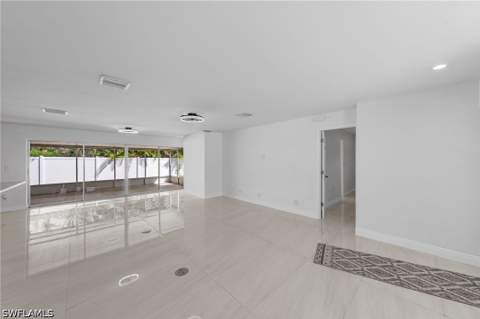 971 N Town And River Dr, Fort Myers FL - photo 9 of 49