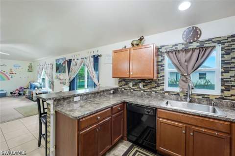 749 Chemstrand St E, Lehigh Acres FL - photo 11 of 24