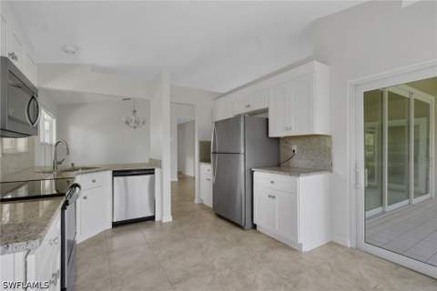 351 Emerald Bay Cir R7, Naples FL - photo 11 of 27
