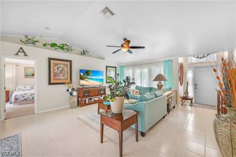 909 SW 31st St, Cape Coral FL - photo 7 of 33