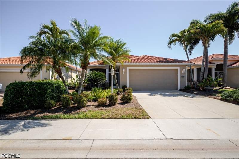 3 bedroom SingleFamilyResidence at 20856 Athenian Ln, Herons Glen, North Fort Myers — photo 3