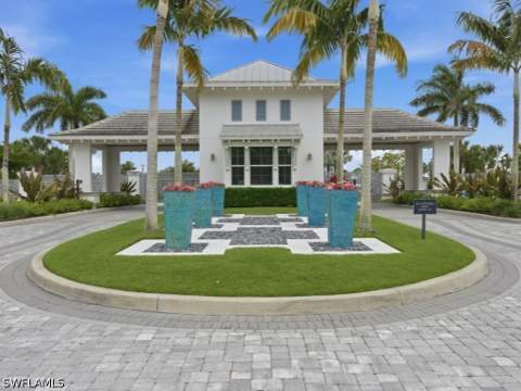 8947 Saint Lucia Dr, Naples FL - photo 21 of 35