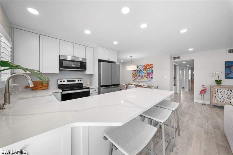 3 bedroom Condominium at 3200 Gulf Shore Blvd N 107, Coquina Club, Naples — photo 5