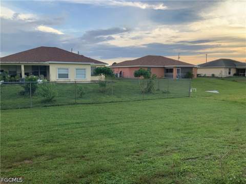 4001 10th St SW, Lehigh Acres FL - photo 12 of 39