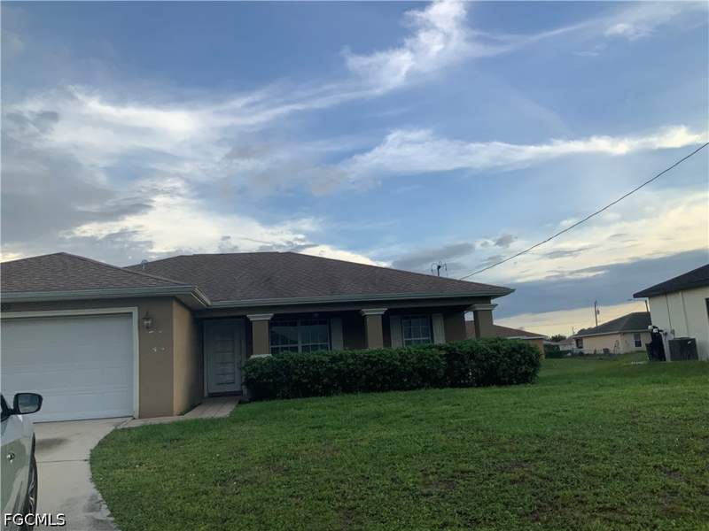 3 bedroom SingleFamilyResidence at 4001 10th St SW, Lehigh Acres, Lehigh Acres — photo 2