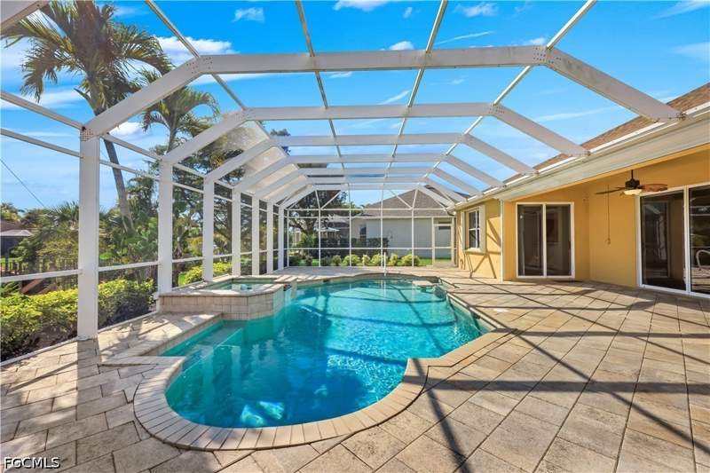 3 bedroom SingleFamilyResidence at 9214 Palm Island Cir, Palm Island, North Fort Myers — photo 5