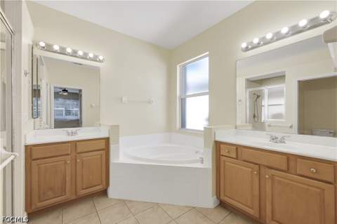 9214 Palm Island Cir, North Fort Myers FL - photo 9 of 19