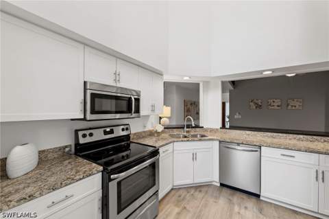 28417 Highgate Dr, Bonita Springs FL - photo 6 of 49