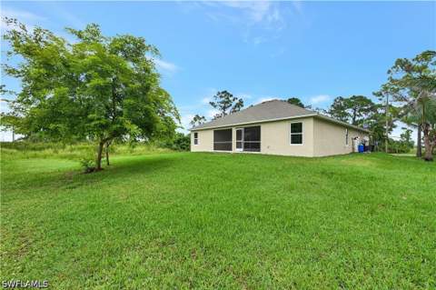 954 Marilyn Ave S, Lehigh Acres FL - photo 6 of 15