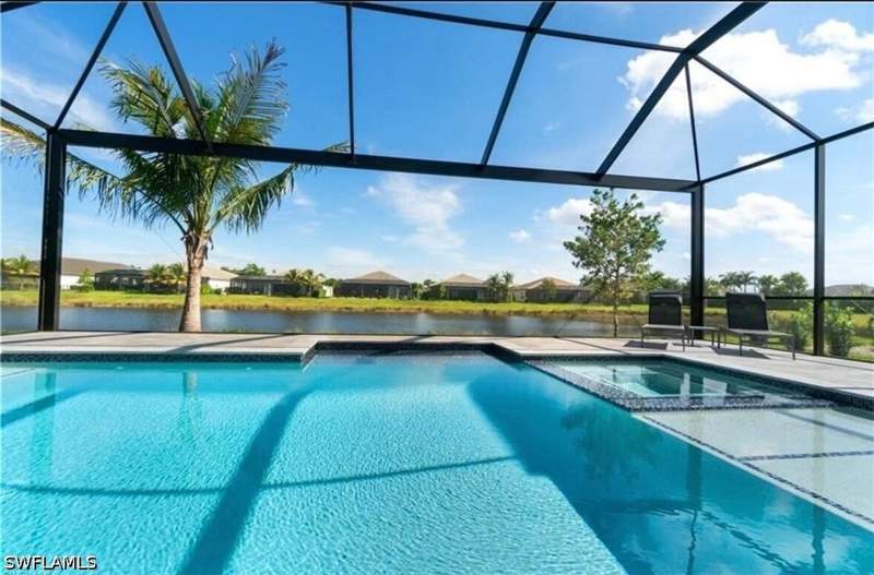 4 bedroom SingleFamilyResidence at 11817 Drake Ln, Valencia Trails, Naples — photo 2