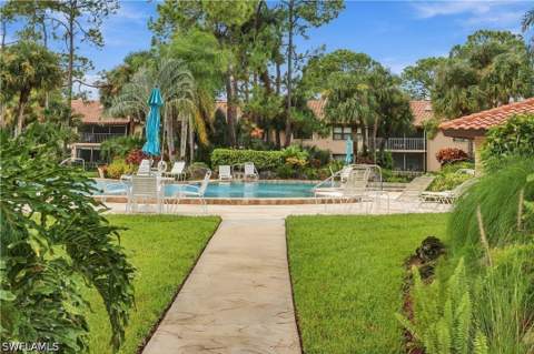 3231 Horse Carriage Way 10, Naples FL - photo 22 of 37
