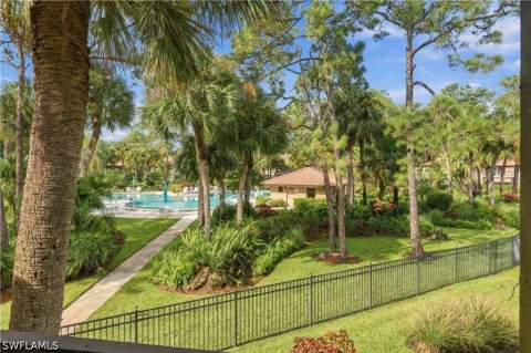 3231 Horse Carriage Way 10, Naples FL - photo 24 of 37