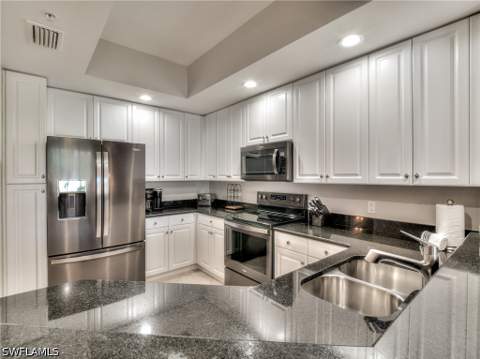 3901 Kens Way 3304, Bonita Springs FL - photo 8 of 20