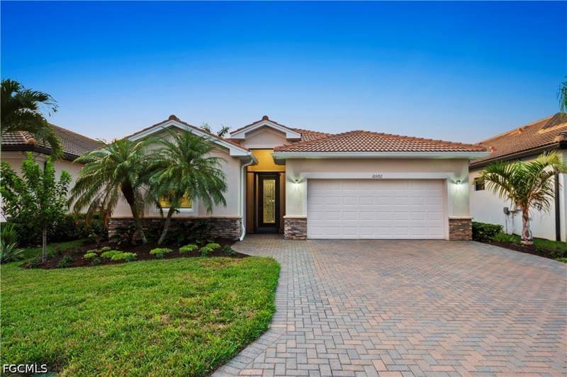 4 bedroom SingleFamilyResidence at 10592 Pistoia Dr, Prato At Pelican Preserve, Fort Myers — photo 2