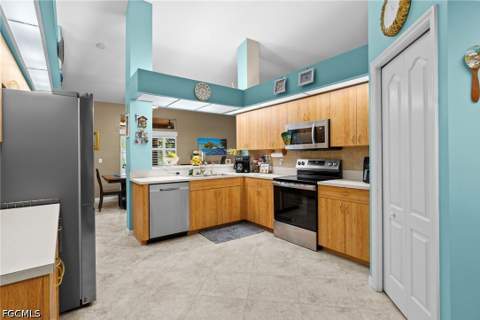 619 Parkdale Blvd, Lehigh Acres FL - photo 14 of 62