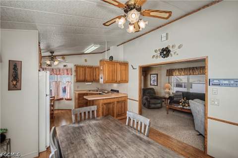 181 Caravan Cir, North Fort Myers FL - photo 9 of 37