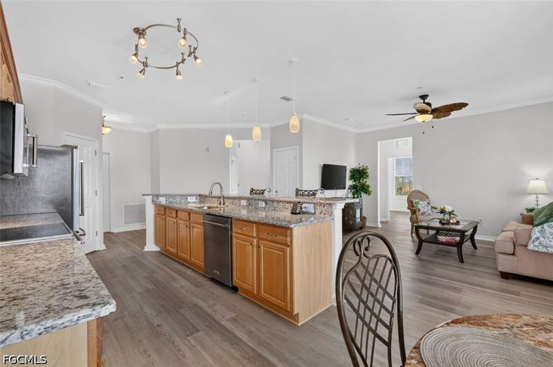 3 bedroom Condominium at 11711 Pasetto Ln 410, Royal Pointe, Fort Myers — photo 4