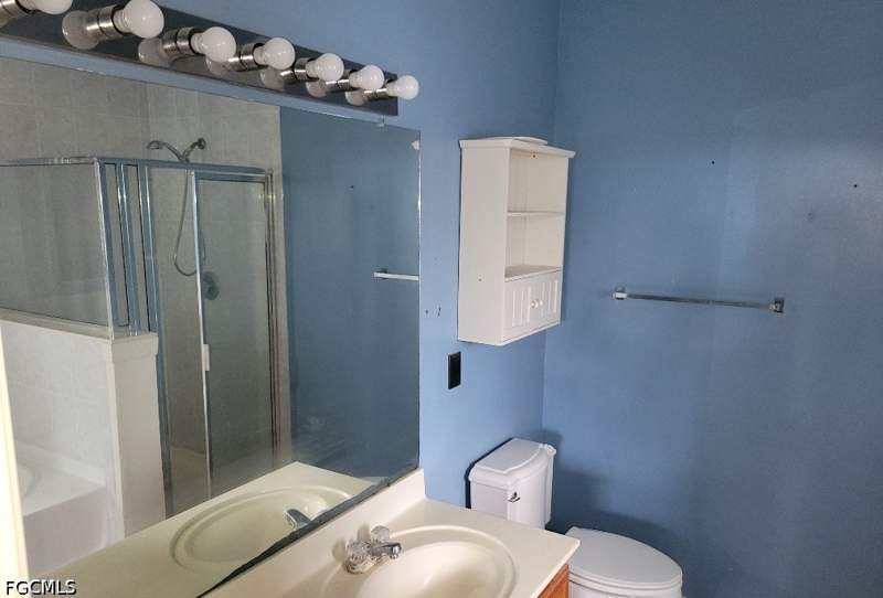 3 bedroom SingleFamilyResidence at 2708 NW 7th St, Cape Coral, Cape Coral — photo 5