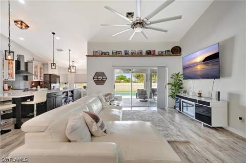 1806 NE 16th Pl, Cape Coral FL - photo 10 of 36