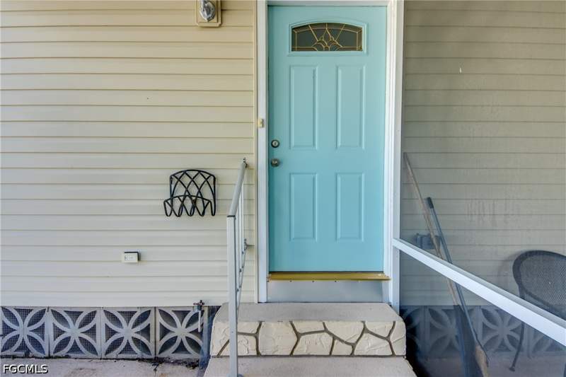 2 bedroom ManufacturedHome at 4639 Catfish Ct, Pine Island Cove, St James City — photo 4