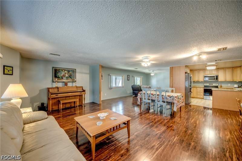 2 bedroom ManufacturedHome at 4639 Catfish Ct, Pine Island Cove, St James City — photo 5