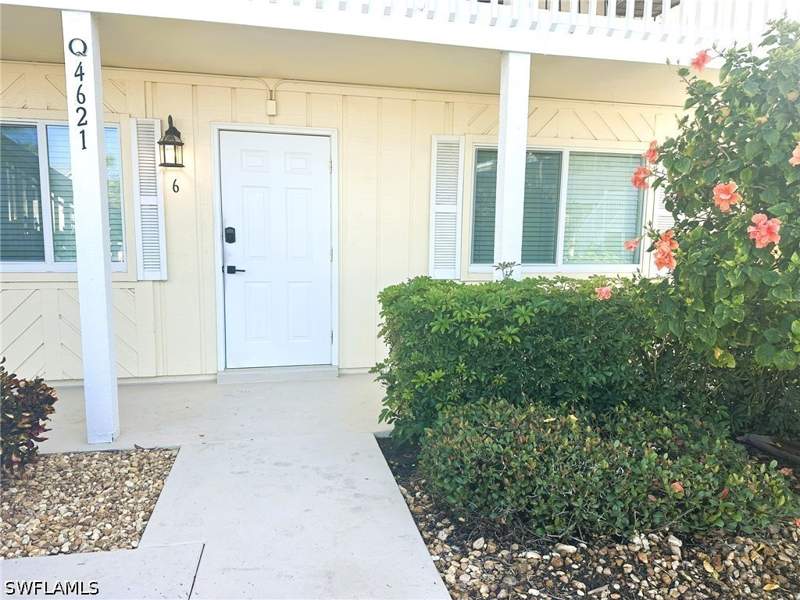 2 bedroom Condominium at 4621 Bayshore Dr Q6, Abaco Bay, Naples — photo 3