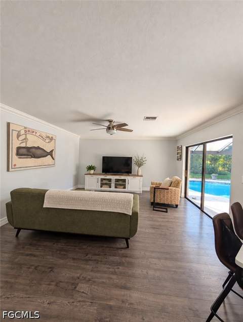 1402 S Larkwood Sq, Fort Myers FL - photo 9 of 10