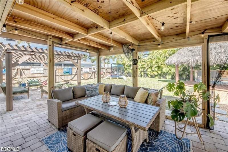 2 bedroom SingleFamilyResidence at 355 Donora Blvd, Shell Mound Park, Fort Myers Beach — photo 3