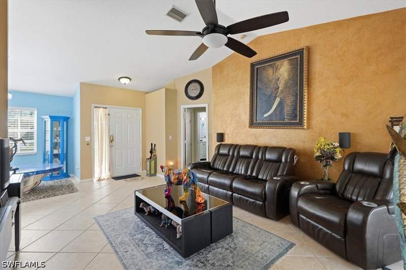 3 bedroom SingleFamilyResidence at 1371 17th St SW, Golden Gate Estates, Naples — photo 4
