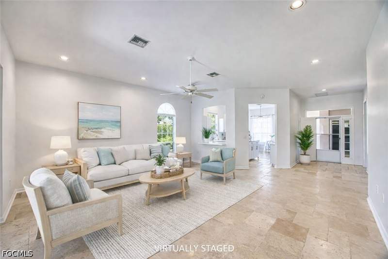2 bedroom Attached at 5482 Peppertree Dr, Hummingbird Hammock Condo Phase 1, Fort Myers — photo 5