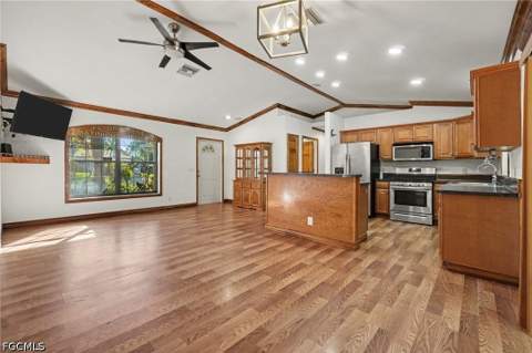 1111 Thompson Ave, Lehigh Acres FL - photo 6 of 27