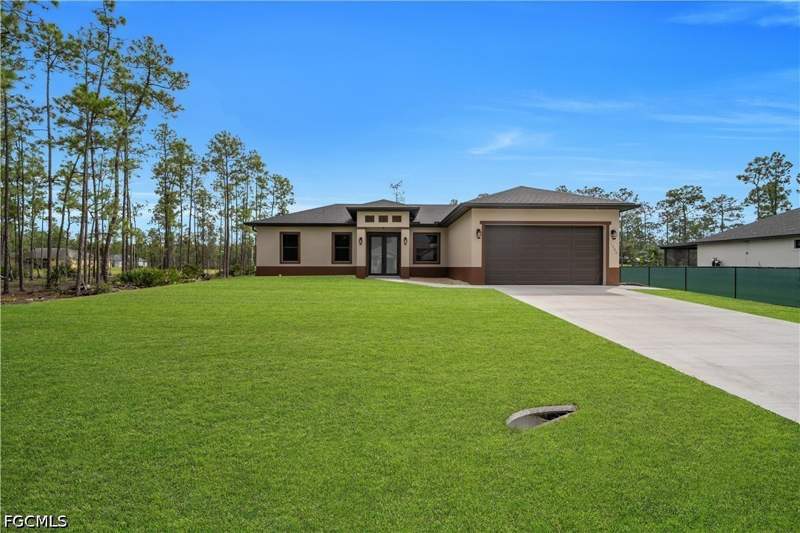 3 bedroom SingleFamilyResidence at 1306 Broadway Ave, Lehigh Acres, Lehigh Acres — photo 2