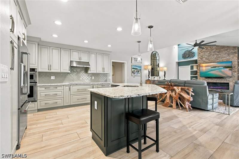 4 bedroom SingleFamilyResidence at 4348 Mourning Dove Dr, Longshore Lake, Naples — photo 4