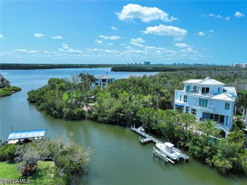 4 bedroom SingleFamilyResidence at 191 Bayfront Dr, Bayfront Gardens, Bonita Springs — photo 2