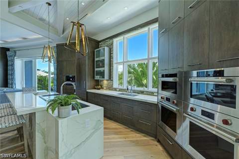 191 Bayfront Dr, Bonita Springs FL - photo 9 of 44