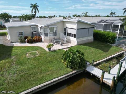 17611 Canal Cove Ct, Fort Myers Beach FL - photo 11 of 43