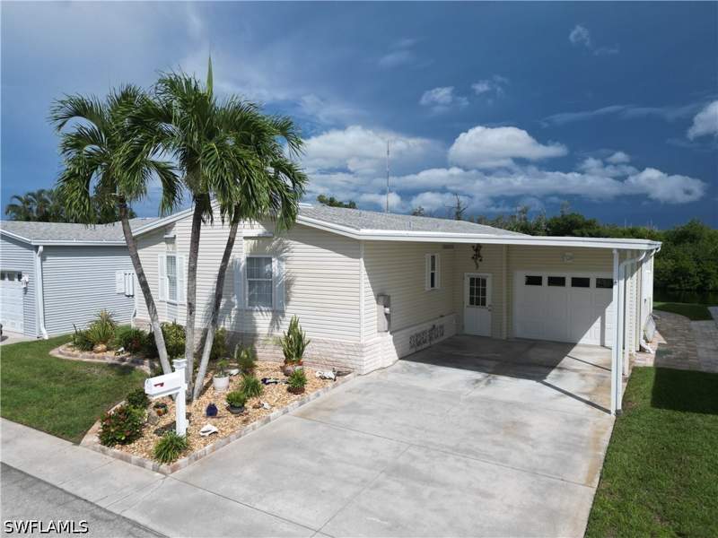 2 bedroom ManufacturedHome at 17611 Canal Cove Ct, Bayside Estates, Fort Myers Beach — photo 2