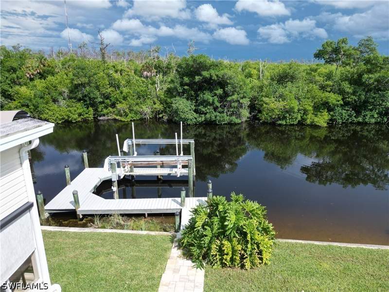 2 bedroom ManufacturedHome at 17611 Canal Cove Ct, Bayside Estates, Fort Myers Beach — photo 4