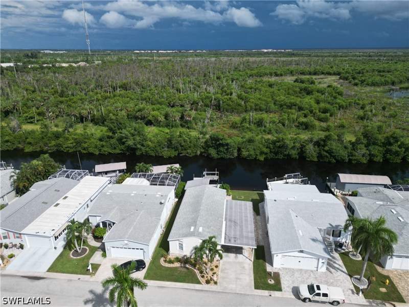 2 bedroom ManufacturedHome at 17611 Canal Cove Ct, Bayside Estates, Fort Myers Beach — photo 5