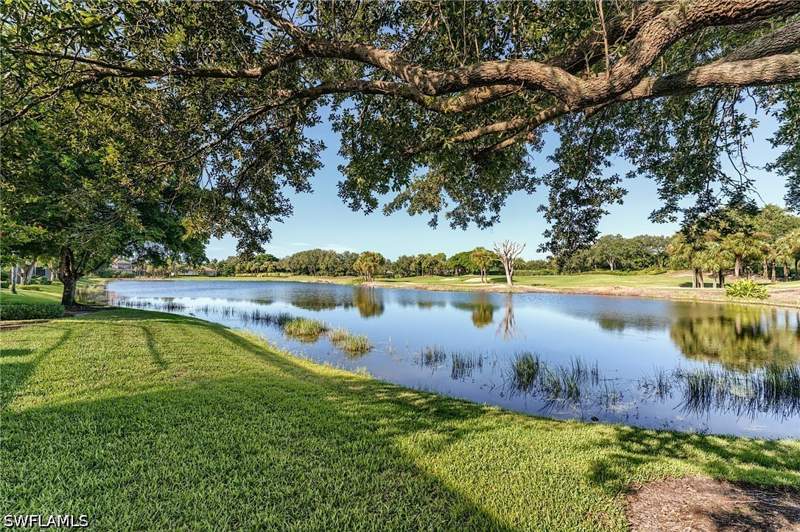 4 bedroom SingleFamilyResidence at 22000 Shallowater Ln, Oakbrook, Estero — photo 4