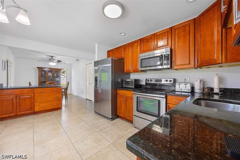 3 bedroom SingleFamilyResidence at 441 3rd St SW, Golden Gate Estates, Naples — photo 5