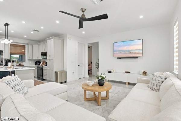 4 bedroom SingleFamilyResidence at 3000 47th St SW, Golden Gate City, Naples — photo 4
